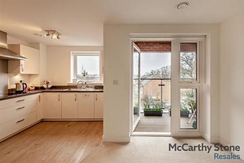 2 bedroom apartment for sale, Studio Way, Borehamwood