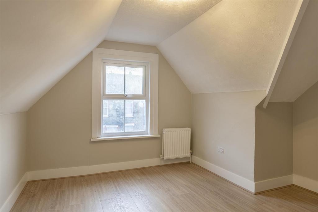 Flat 2 - 21 Grove Rd-22 copy.jpg