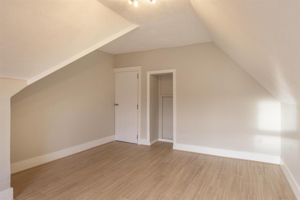Flat 2 - 21 Grove Rd-23 copy.jpg