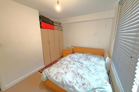 1 bedroom apartment for sale, Albatross Close, Beckton, London, E6