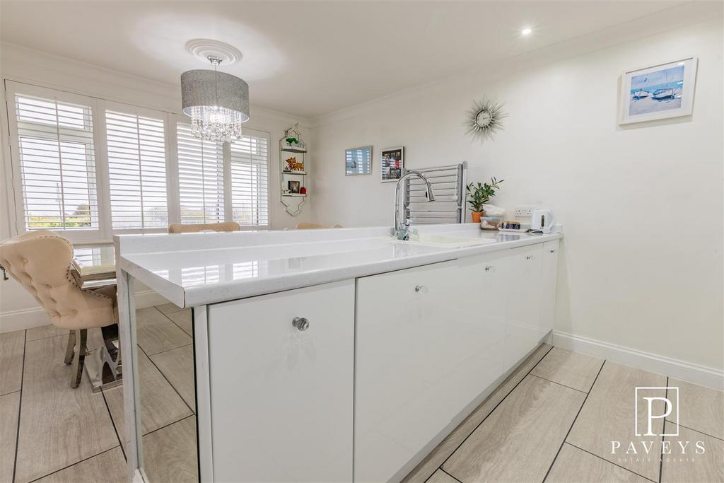 Kitchen diner