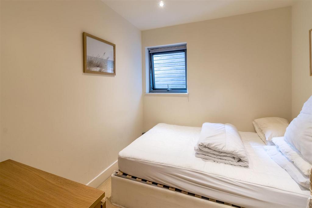 Bedroom 2.jpg