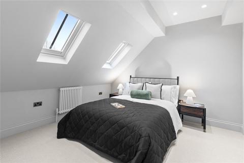 3 bedroom terraced house to rent, Merrow Street, London, SE17
