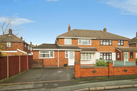 1 bedroom semi-detached house to rent, Meadow Lane, Willenhall, WV12