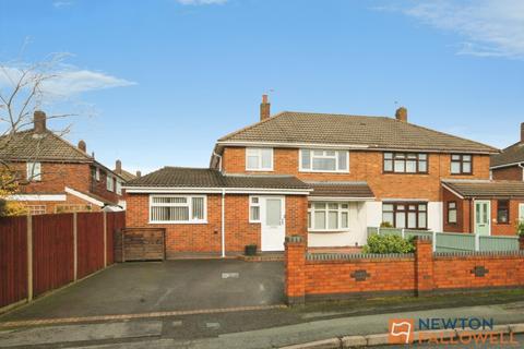 3 bedroom semi-detached house to rent, Meadow Lane, Willenhall, WV12