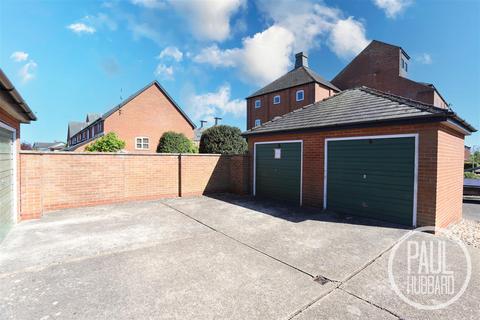 undefined, Swonnells Court, Oulton Boad. NR32