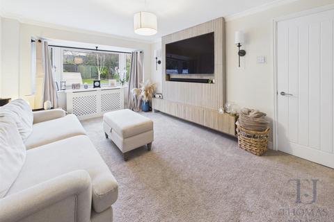 3 bedroom semi-detached house for sale, St. Marys Crescent, Ruddington, Nottingham
