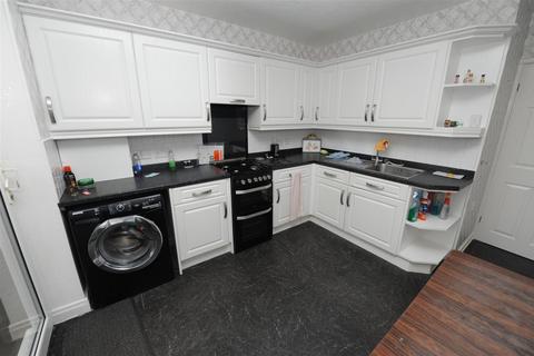 2 bedroom semi-detached bungalow for sale, Kings Road, Wrose, Bradford