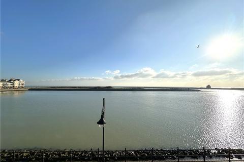 2 bedroom apartment for sale, Midway Quay, Eastbourne, East Sussex