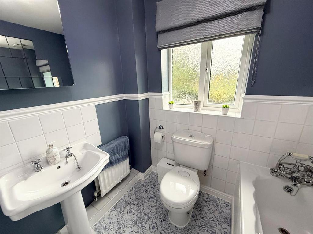 Family bathroom
