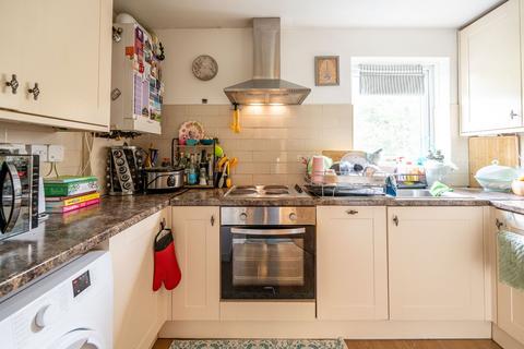 2 bedroom flat for sale, The Crescent, Llandaff, CF5