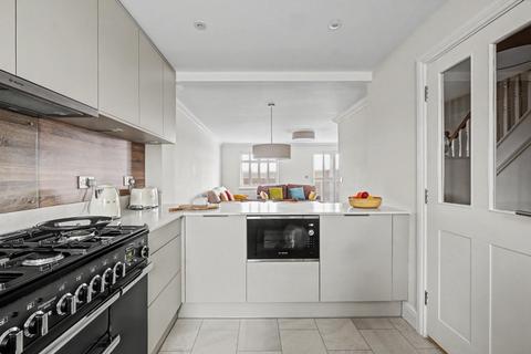 4 bedroom terraced house for sale, Russett Farm, Rainham,