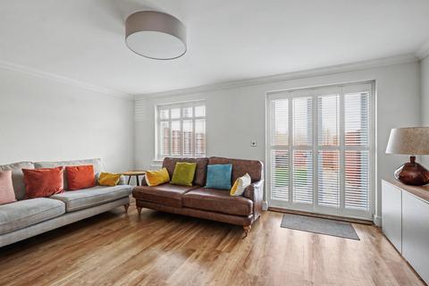 4 bedroom terraced house for sale, Russett Farm, Rainham,