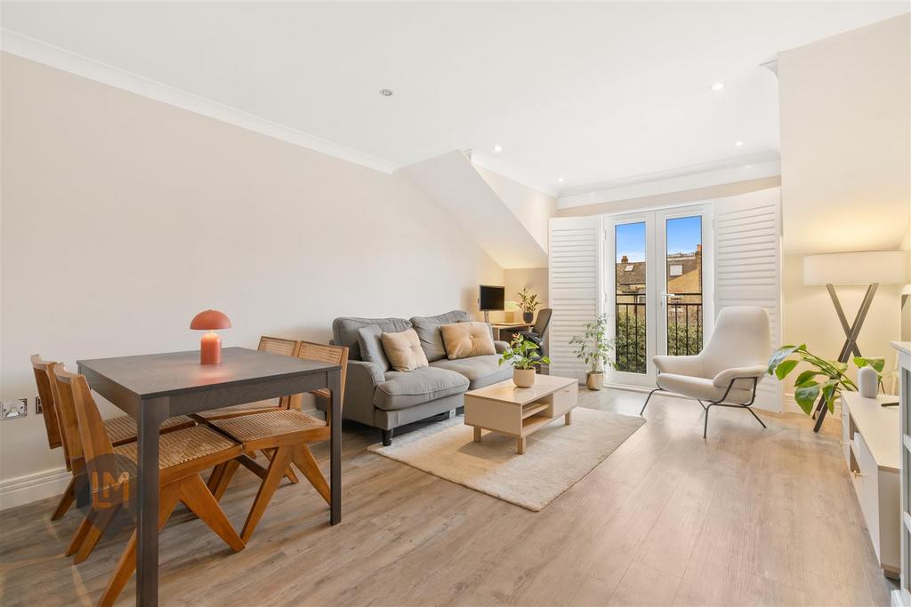 Living/Dining Room