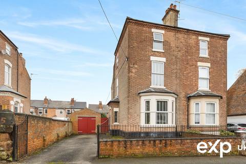4 bedroom semi-detached house for sale, Corby Road, Nottingham NG3