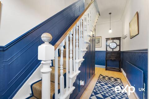 4 bedroom semi-detached house for sale, Corby Road, Nottingham NG3