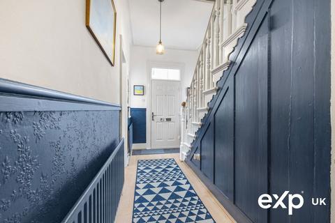 4 bedroom semi-detached house for sale, Corby Road, Nottingham NG3