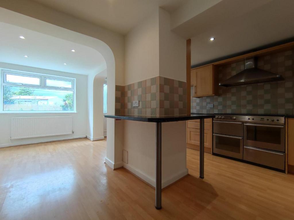 Breakfast Kitchen 1