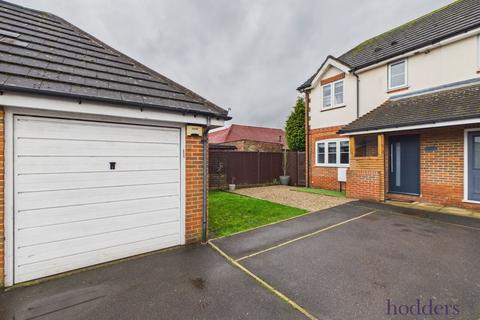2 bedroom end of terrace house for sale, Marina Close, Chertsey, Surrey, KT16