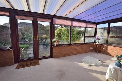 2 bedroom terraced house for sale, Barton Green, Barton On Sea, New Milton, Hampshire. BH25 7LZ
