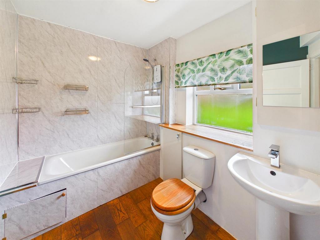 Ground floor bathroom