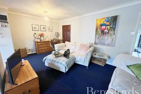 3 bedroom terraced house for sale, Little Meadow, Writtle, CM1