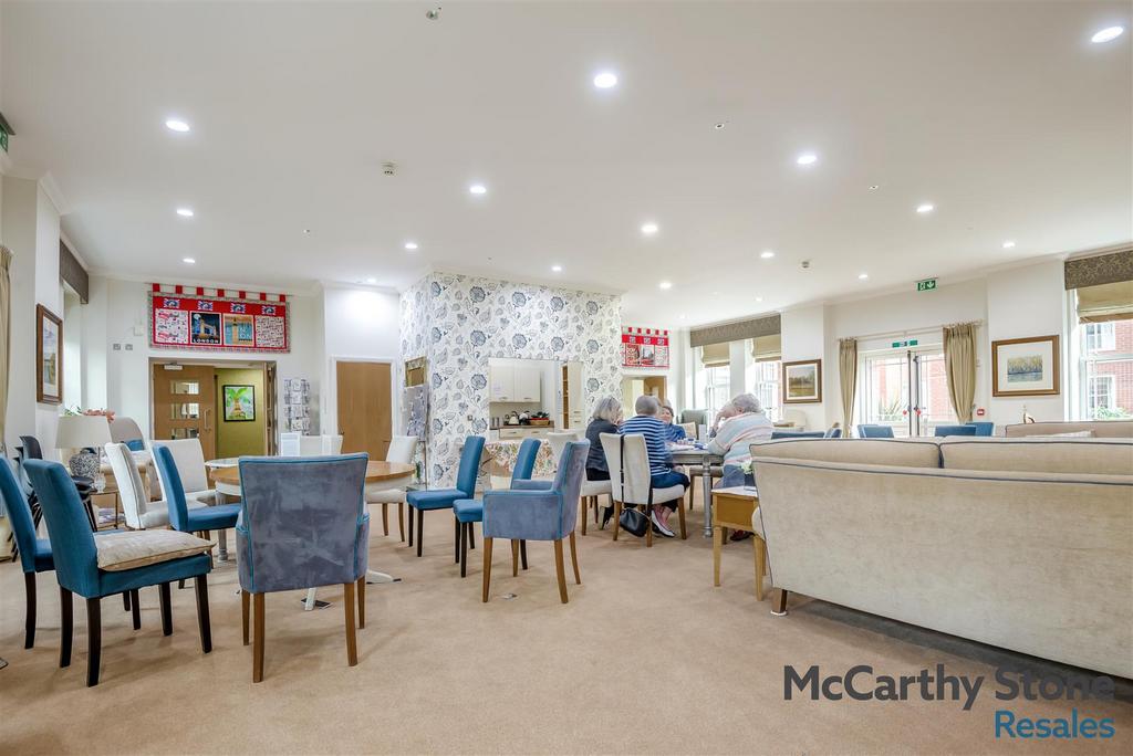 8677993-interior23.jpg