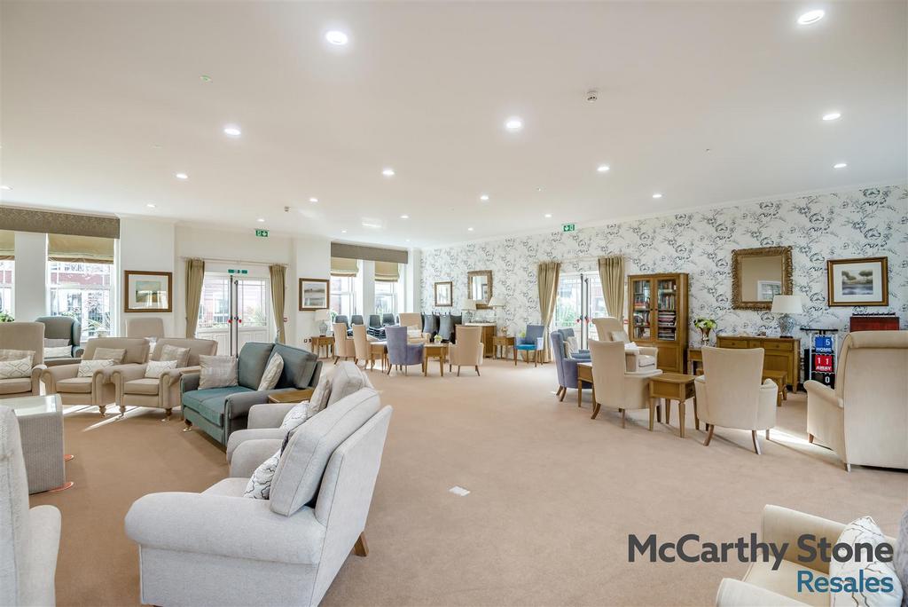 8677993-interior18.jpg