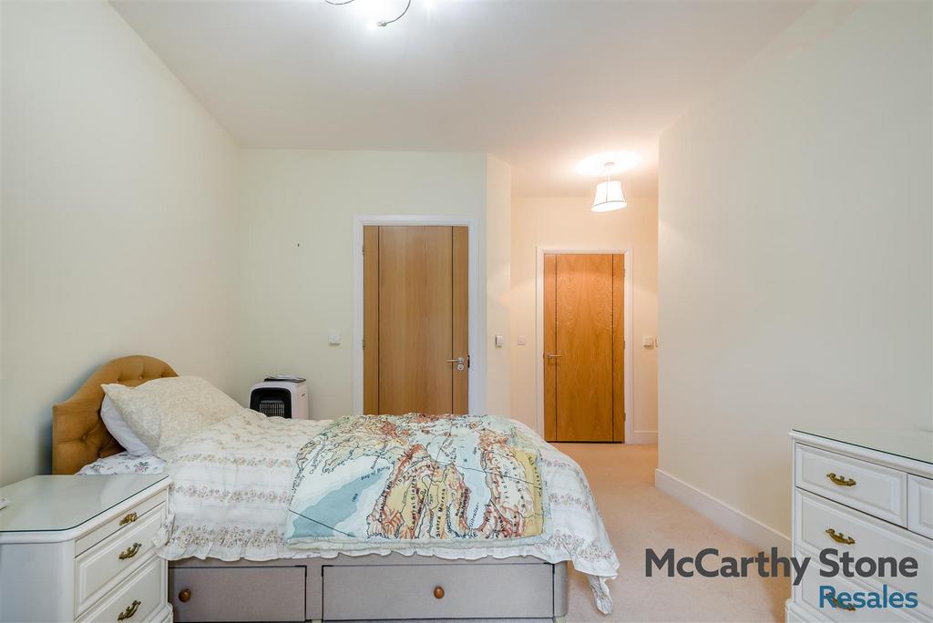 8677993-interior14.jpg