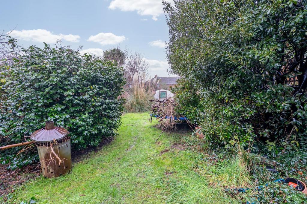 Rear Garden (3).jpg