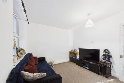 3 bedroom terraced house for sale, Park Street, Aylesbury