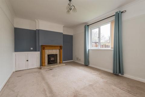3 bedroom semi-detached house for sale, 22 Bradfield Avenue, Hadleigh