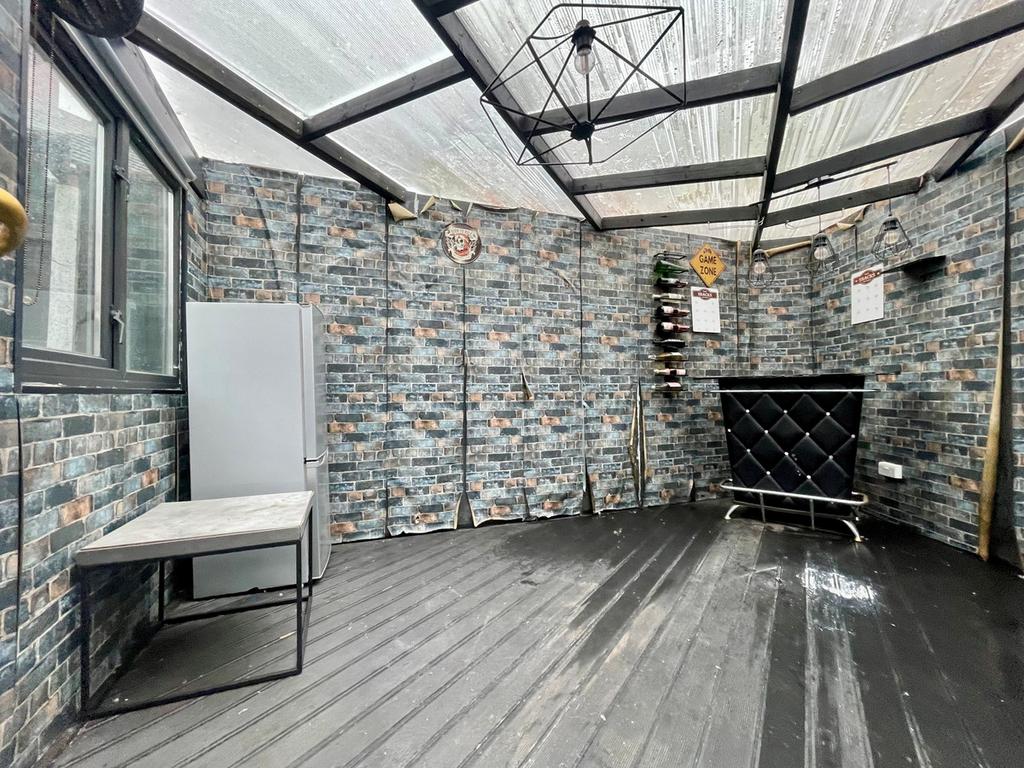Garden Bar/Summer House