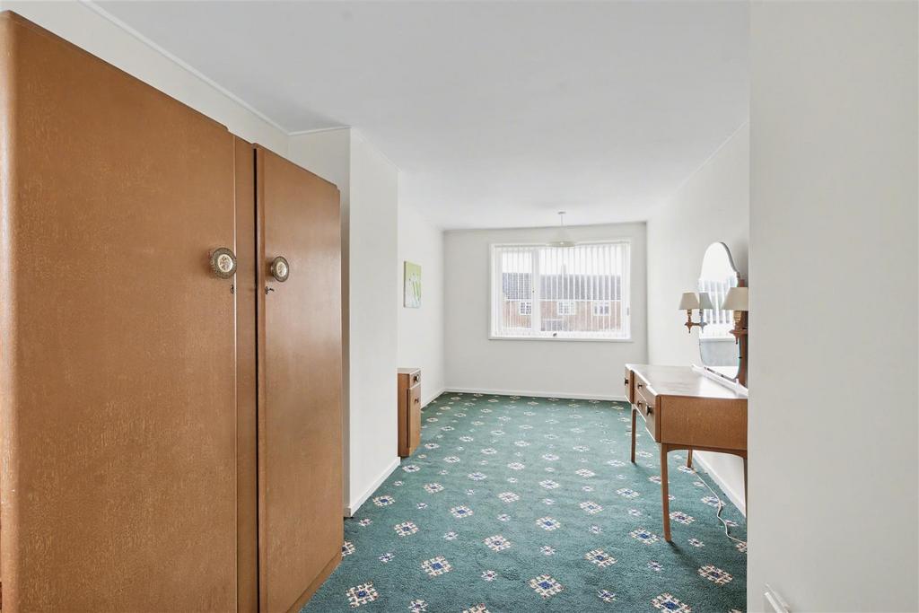 Bedroom 1 1.jpeg
