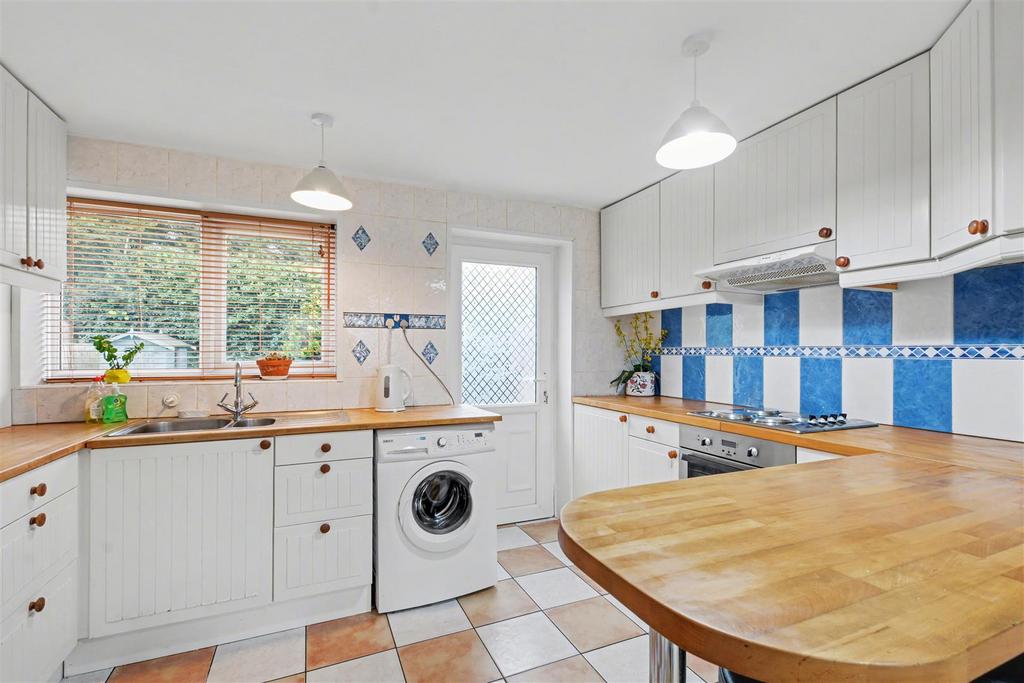 Kitchen 3.jpeg