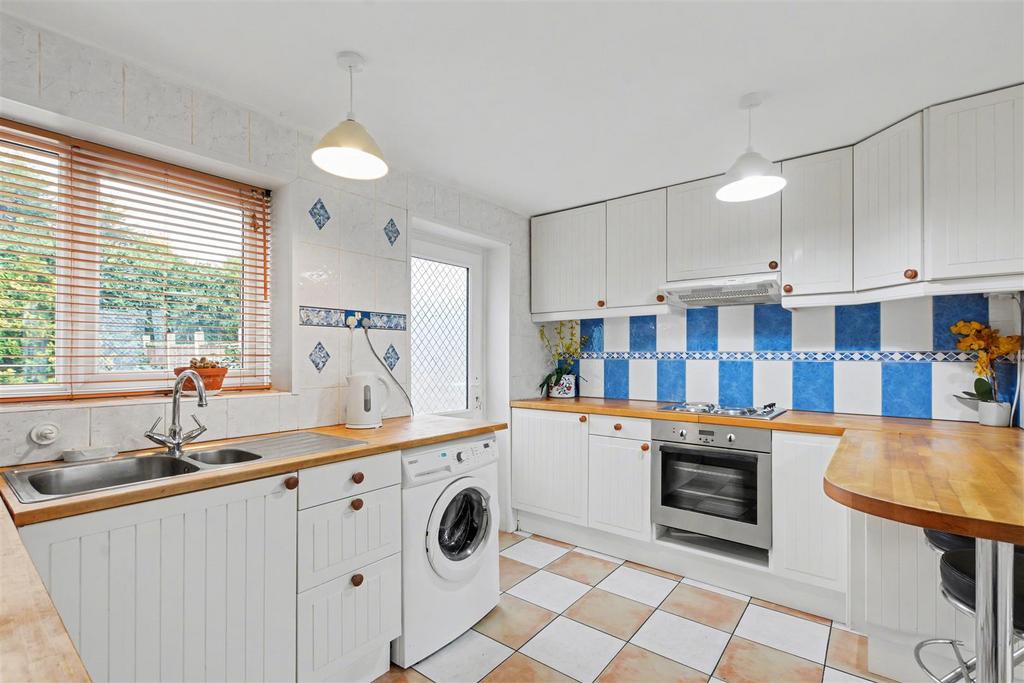 Kitchen 5.jpeg