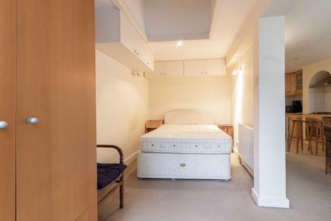 1 bedroom flat to rent, Wandsworth Road, London SW8