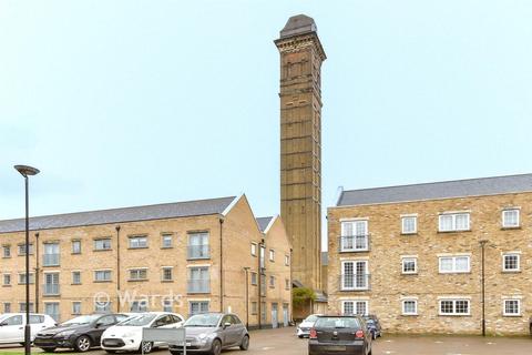 2 bedroom ground floor flat for sale, Esparto Way, Dartford, Kent