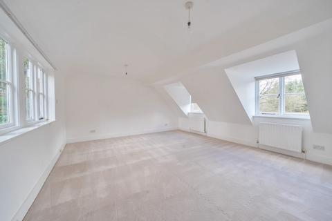 undefined, Blackhorse Road, Woking, GU22