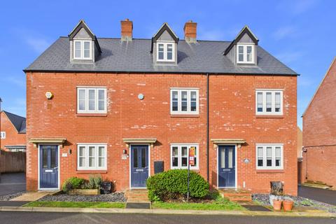 Catterick Way, Towcester, NN12