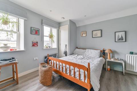 2 bedroom flat for sale, Westow Street, Crystal Palace, London, SE19