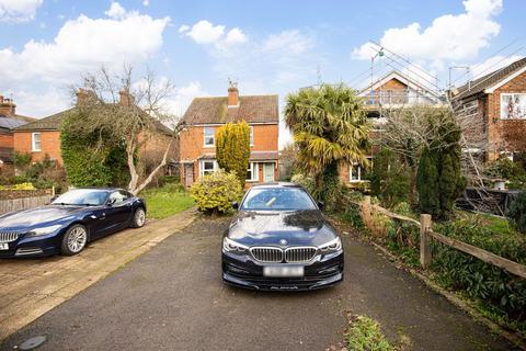 undefined, Ladbroke Road, Horley RH6