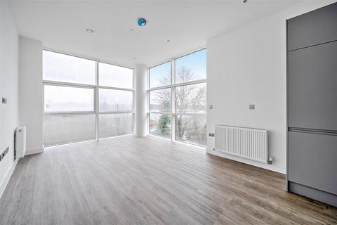 1 bedroom apartment to rent, Roop House Waterfront, Fleet GU51