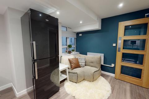 3 bedroom flat share to rent, St. Mary Street, Cardiff CF10