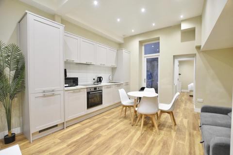 2 bedroom flat to rent, Grafton Road, Camden, NW5