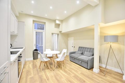 2 bedroom flat to rent, Grafton Road, Camden, NW5