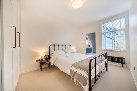 3 bedroom terraced house for sale, Babington Road, Streatham, London, SW16