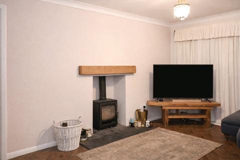 undefined, Manor Road, Brimington, Chesterfield, Derbyshire, S43