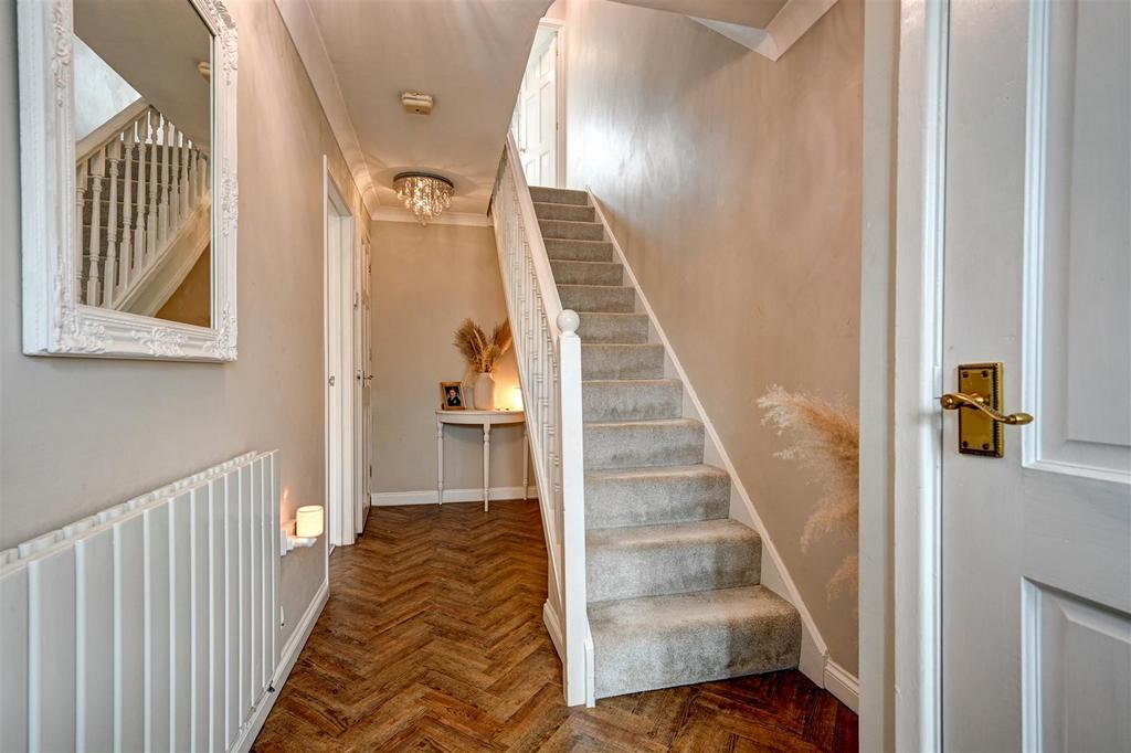 Entrance Hall 1.jpg