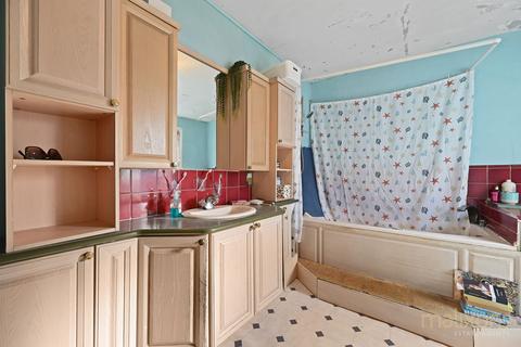 2 bedroom maisonette for sale, Beulah Road, Thornton Heath CR7